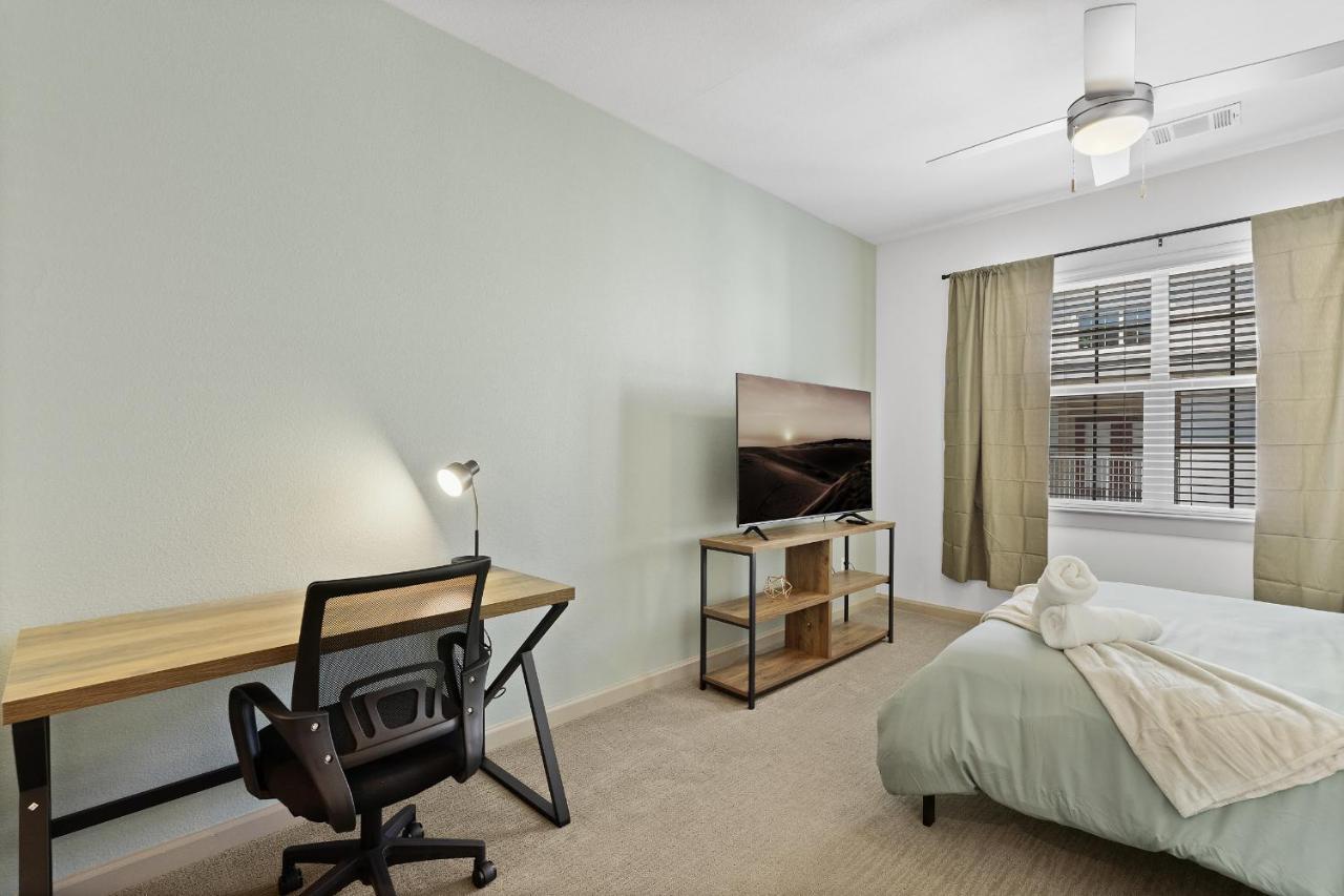 Luxe 3B/2B Getaway - Pool, Gym, Parking, Pet Wash Apartment Leander Luaran gambar