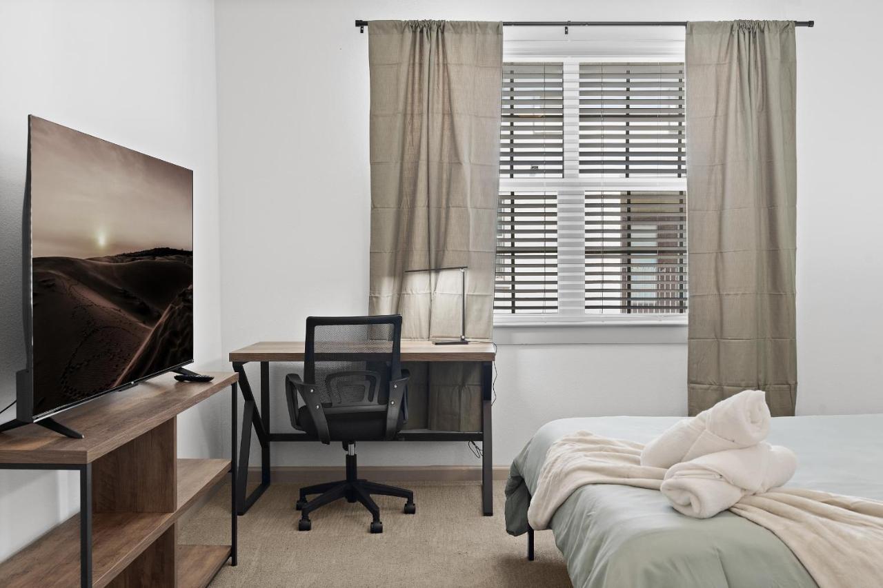 Luxe 3B/2B Getaway - Pool, Gym, Parking, Pet Wash Apartment Leander Luaran gambar