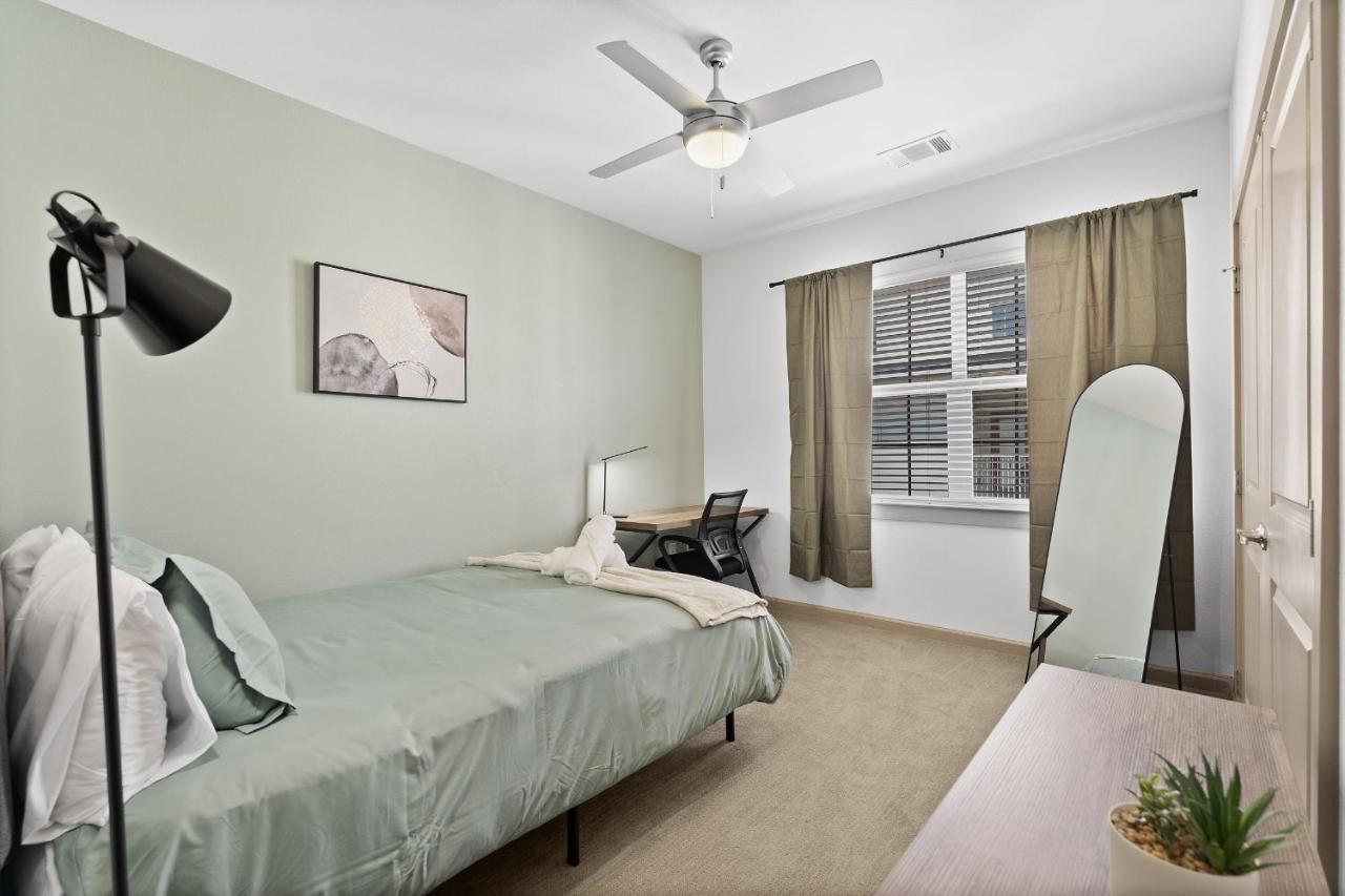 Luxe 3B/2B Getaway - Pool, Gym, Parking, Pet Wash Apartment Leander Luaran gambar