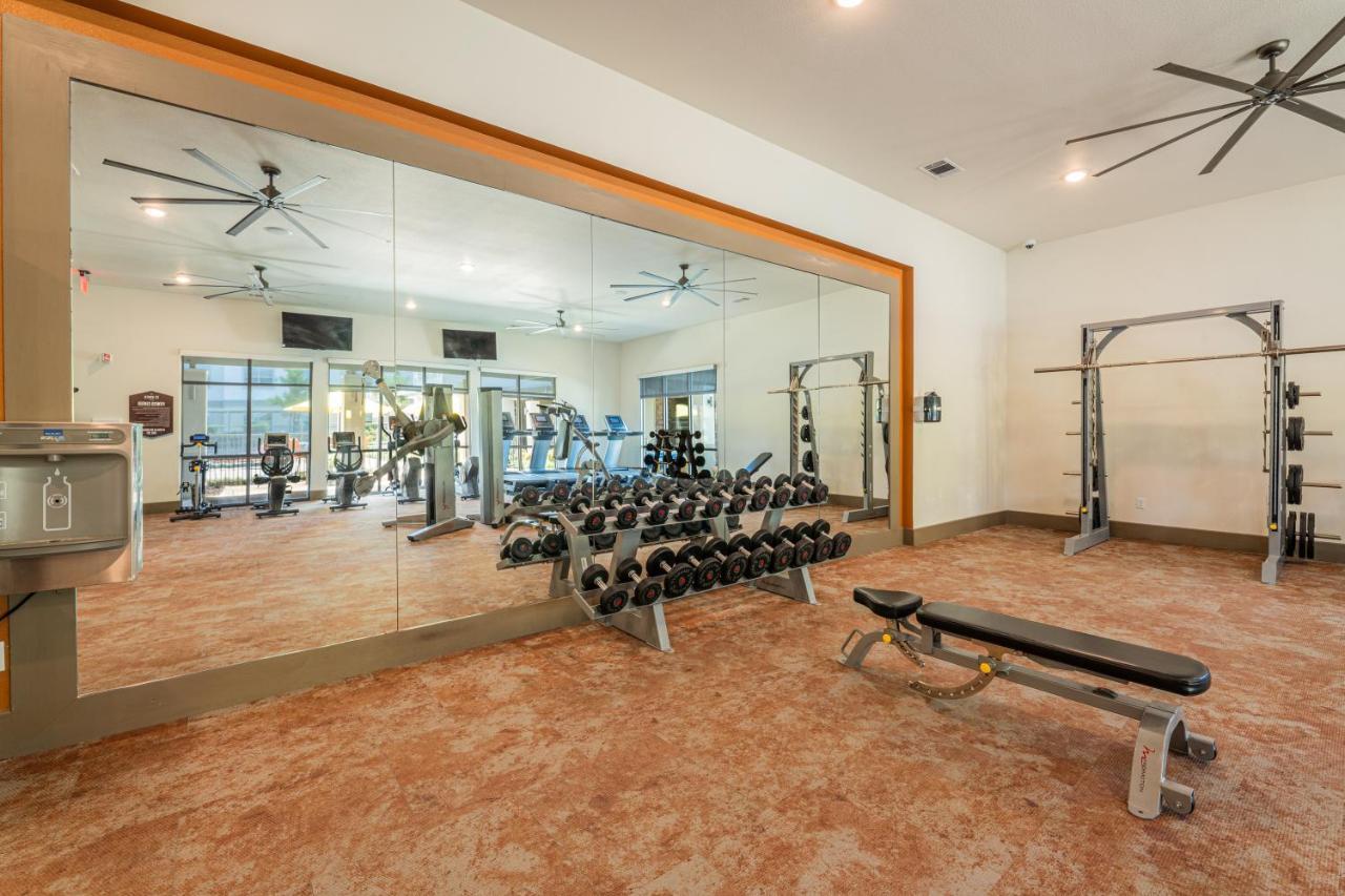 Luxe 3B/2B Getaway - Pool, Gym, Parking, Pet Wash Apartment Leander Luaran gambar